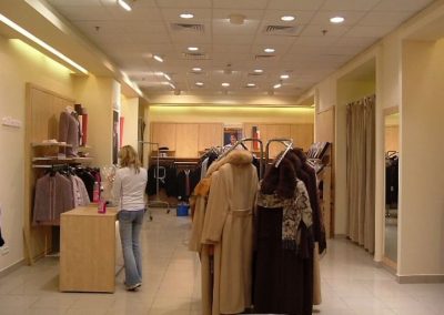 Mobila spatii comerciale la comanda - Steilmann